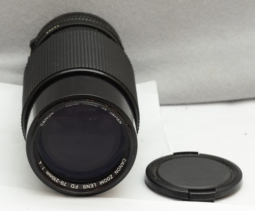 Canon zoom 200mm - 70-200mm, 1:4