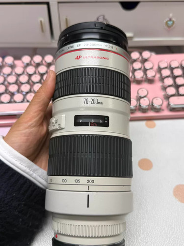 Canon 200 2 - canon, f/2.8l
