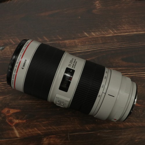 Canon 200mm 8 - 70-200mm, is